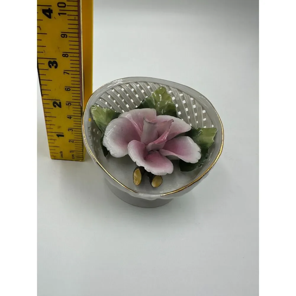 SUMI porcelain home